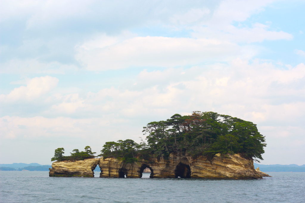 L’attribut alt de cette image est vide, son nom de fichier est Matsushima_famous_island-1-1024x683.jpg.
